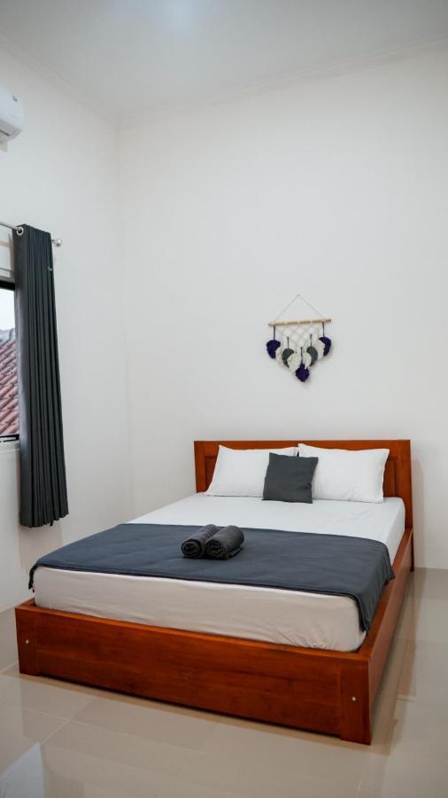 Wangi Homestay Banyuwangi  Luaran gambar